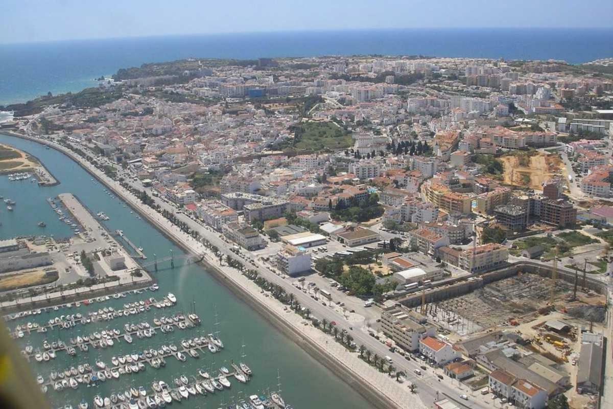 Condominio Do Mar Lagos Exteriör bild